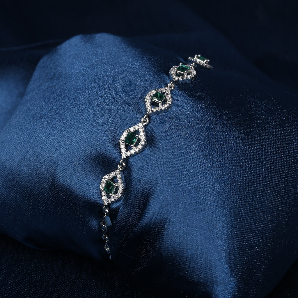 EverLuxe Infinity Bracelet