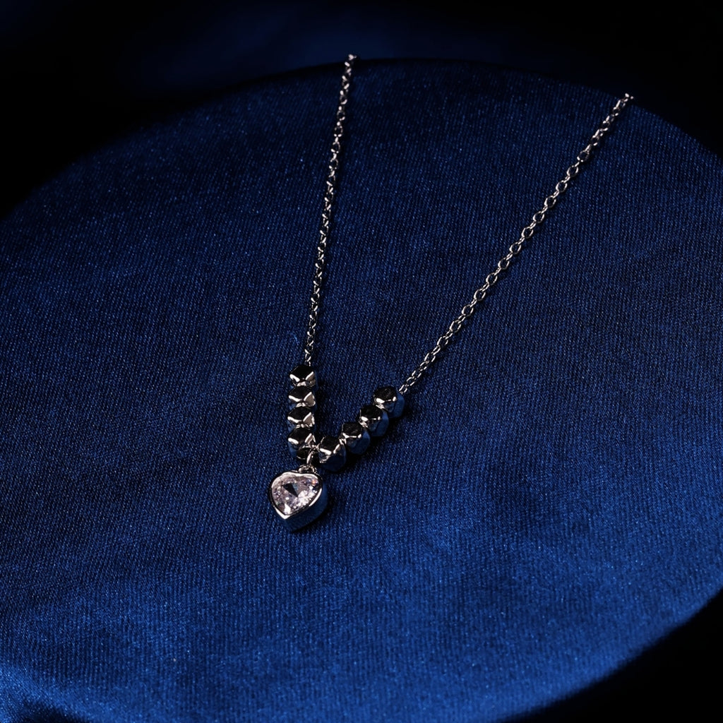 92.5 Sterling Silver Heart-Shaped Cubic Zircon Pendent Chain
