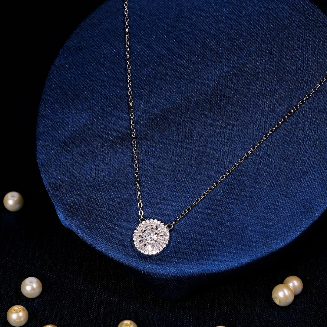 92.5  Sterling Silver Round Cubic Zircon Halo Pendant Chain