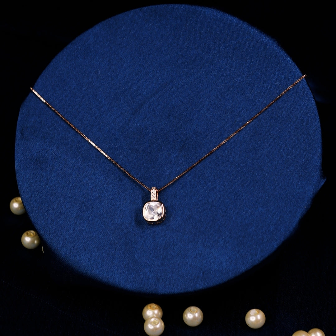 Solitaire Glow Pendant