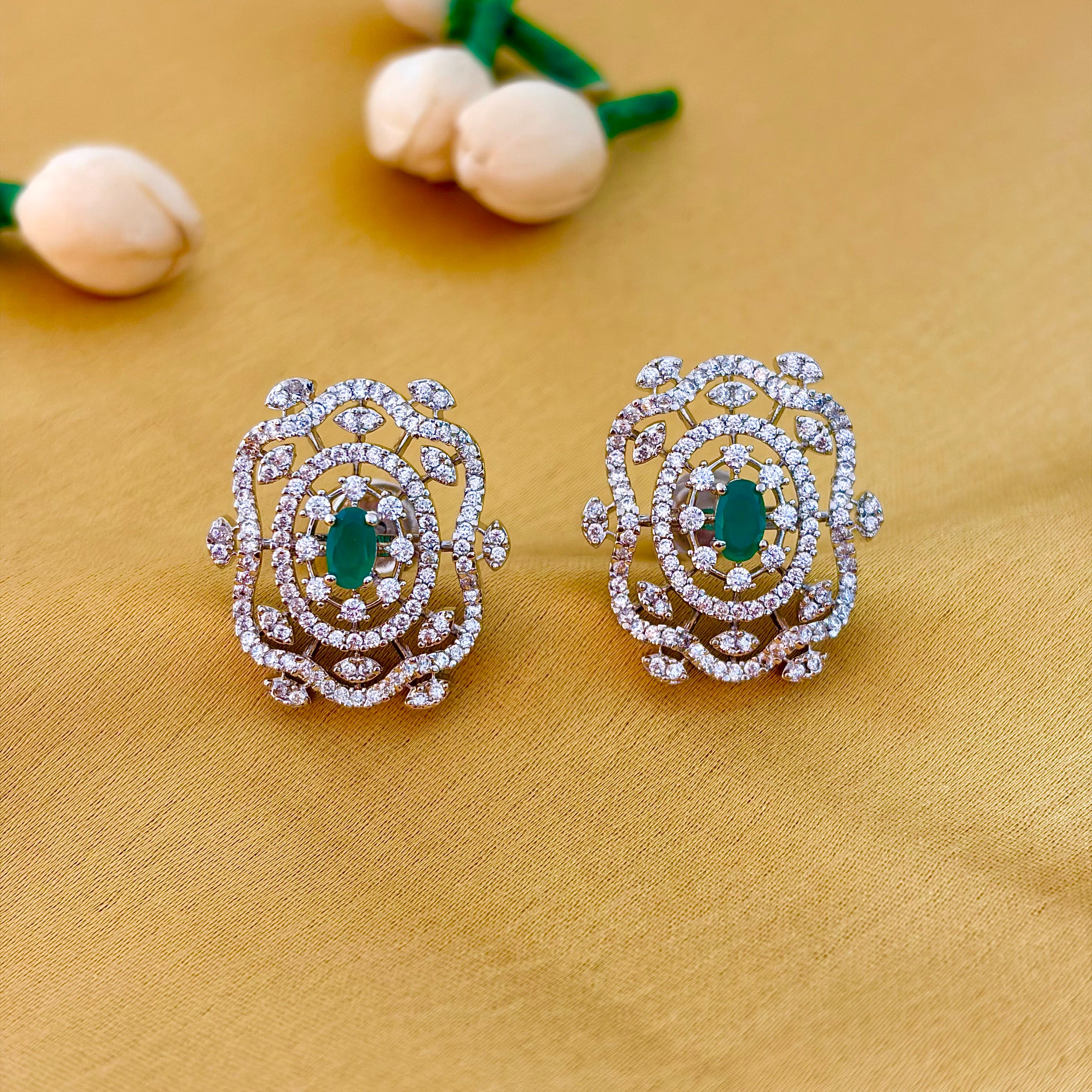 92.5 Sterling Silver Emerald-Green Cubic Zircon Royal Stud Earrings