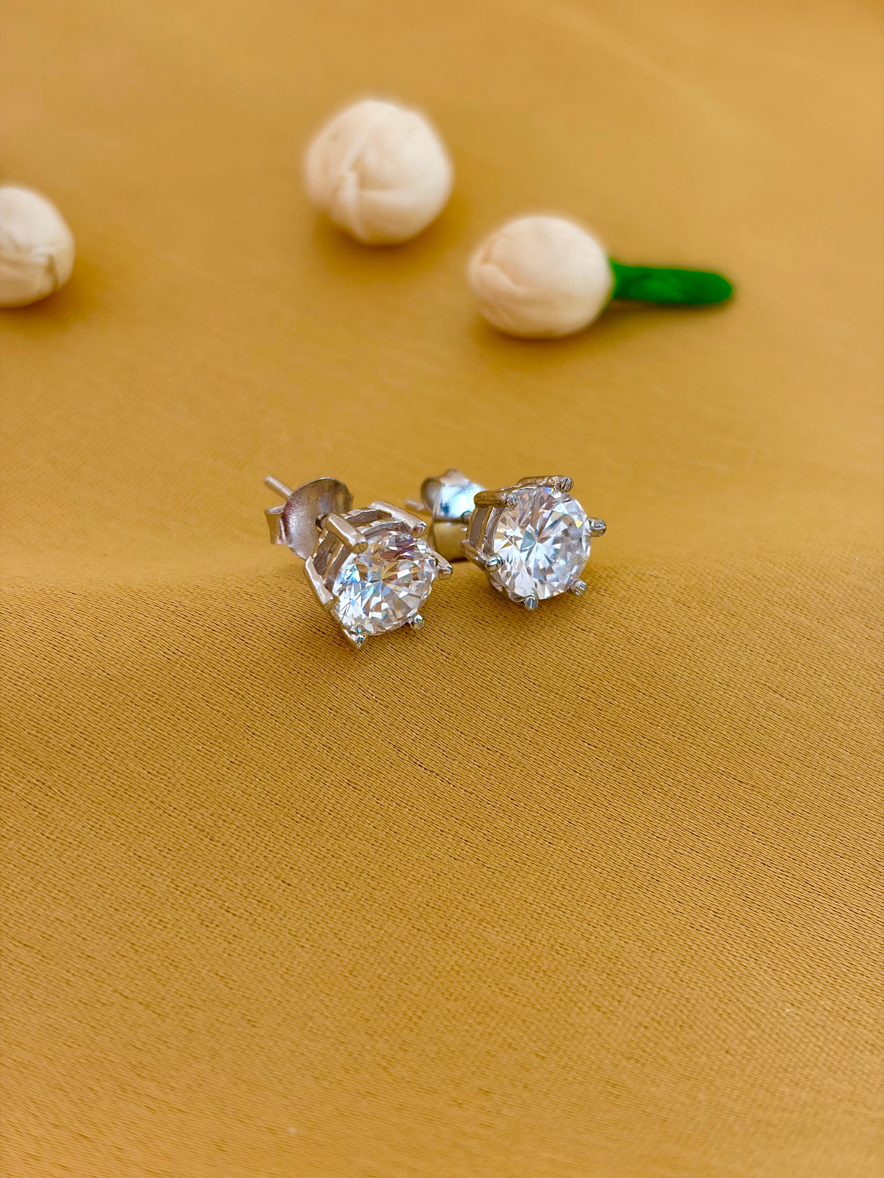 Nova Glint Stud Earrings