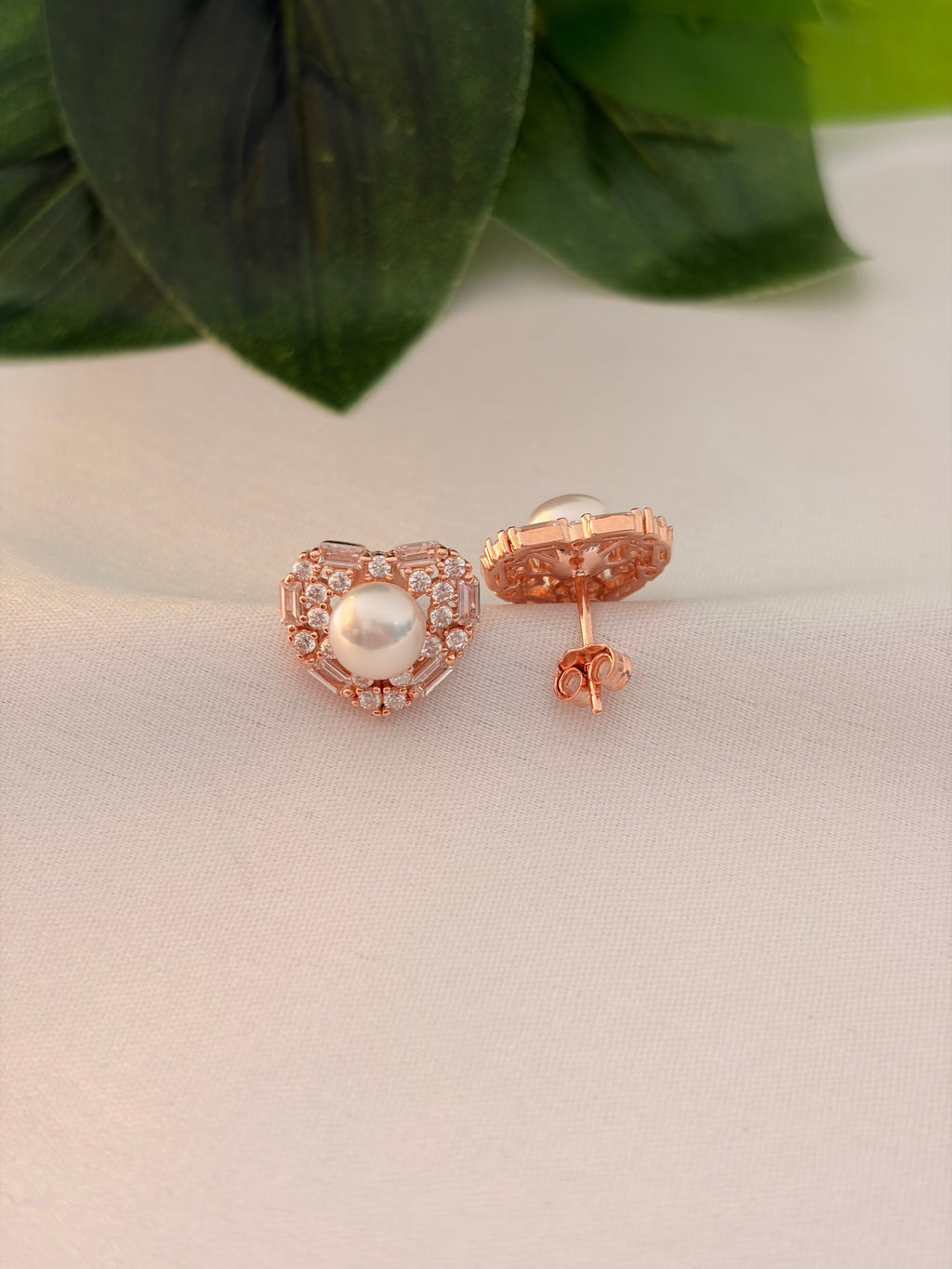 Rose Gold Pearl Heart Stud Earrings