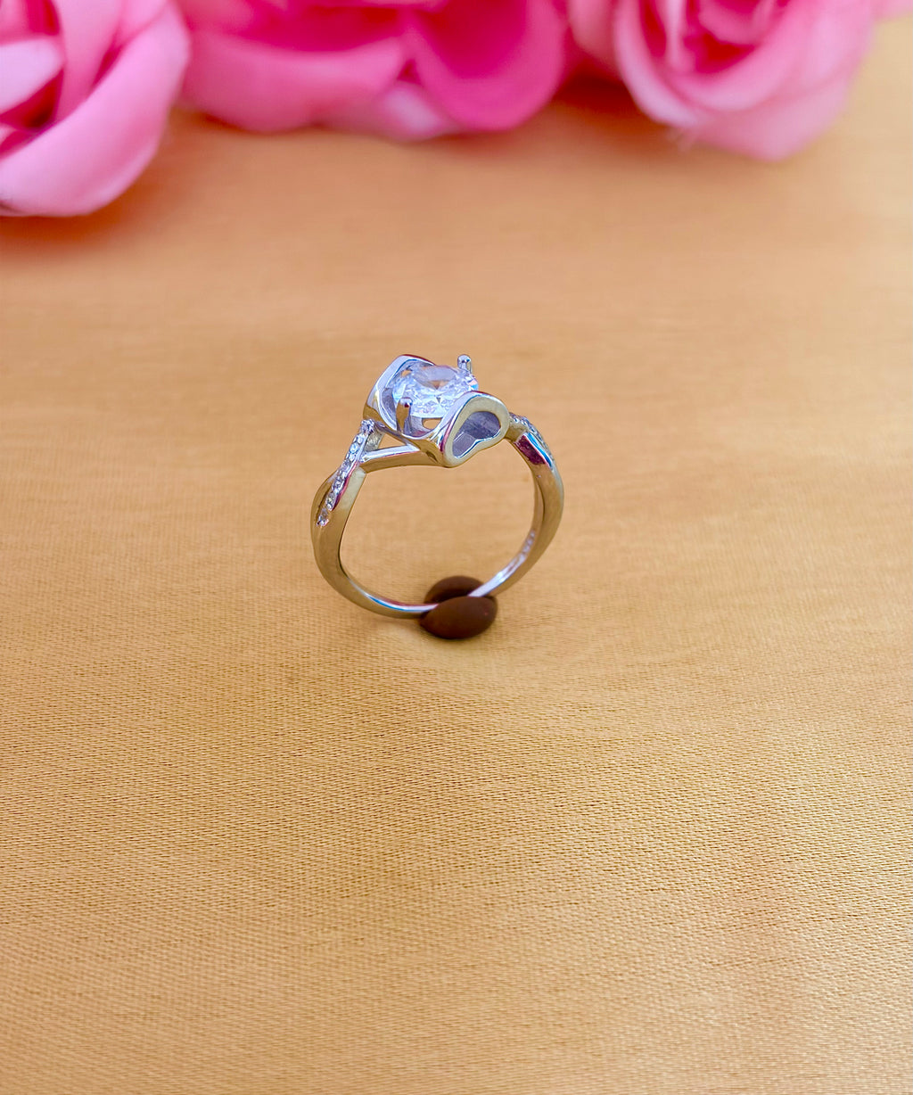 Modern Square Halo Diamond Ring with Twisted Band