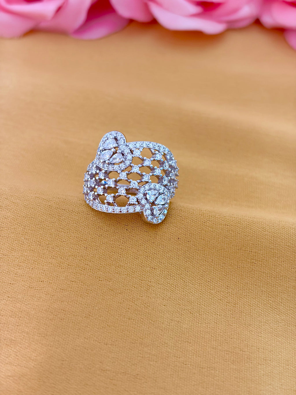 Amara Heart Lattice Cubic Zircon Ring