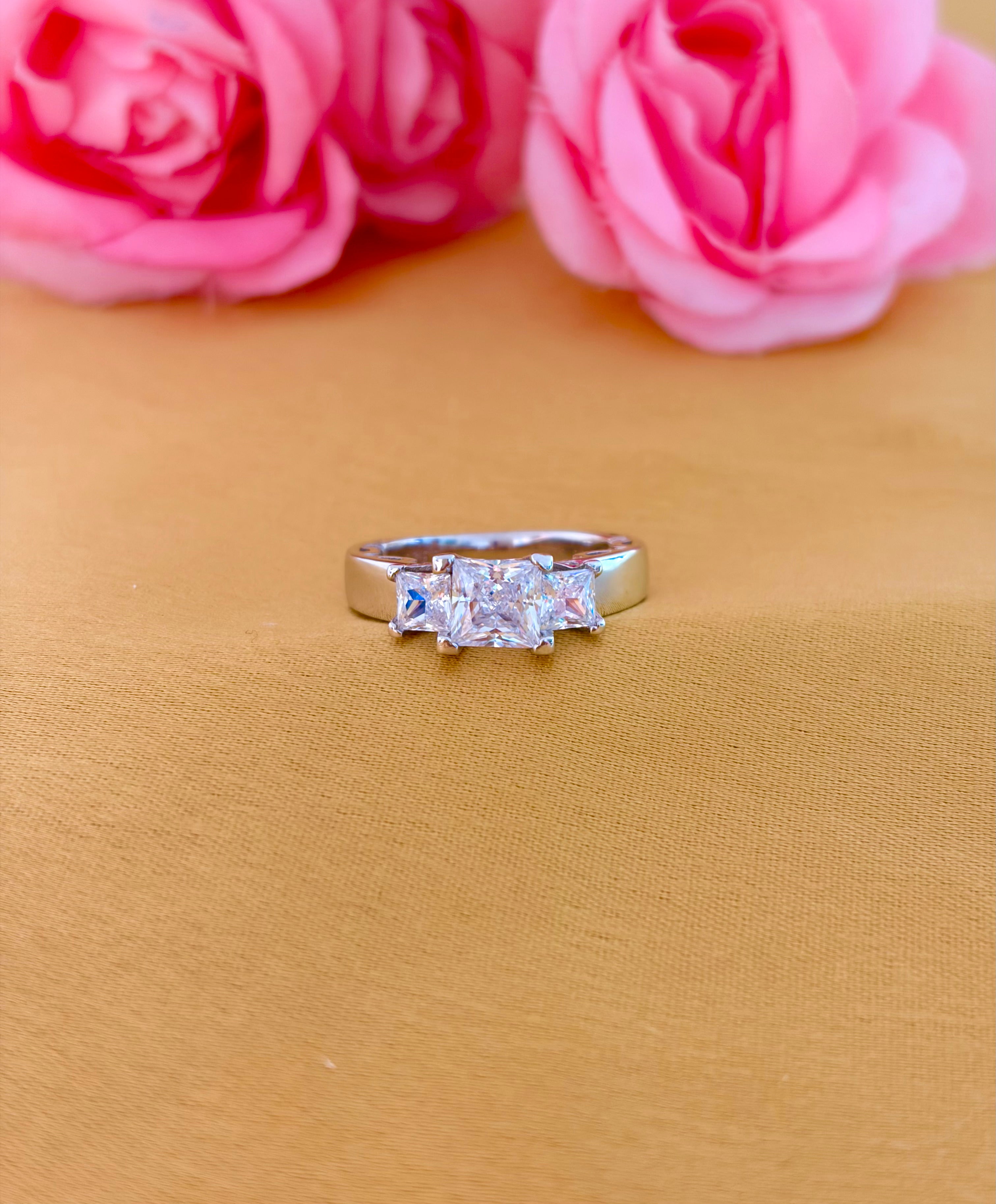 Aurora Crown Cubic Zircon Solitaire Ring