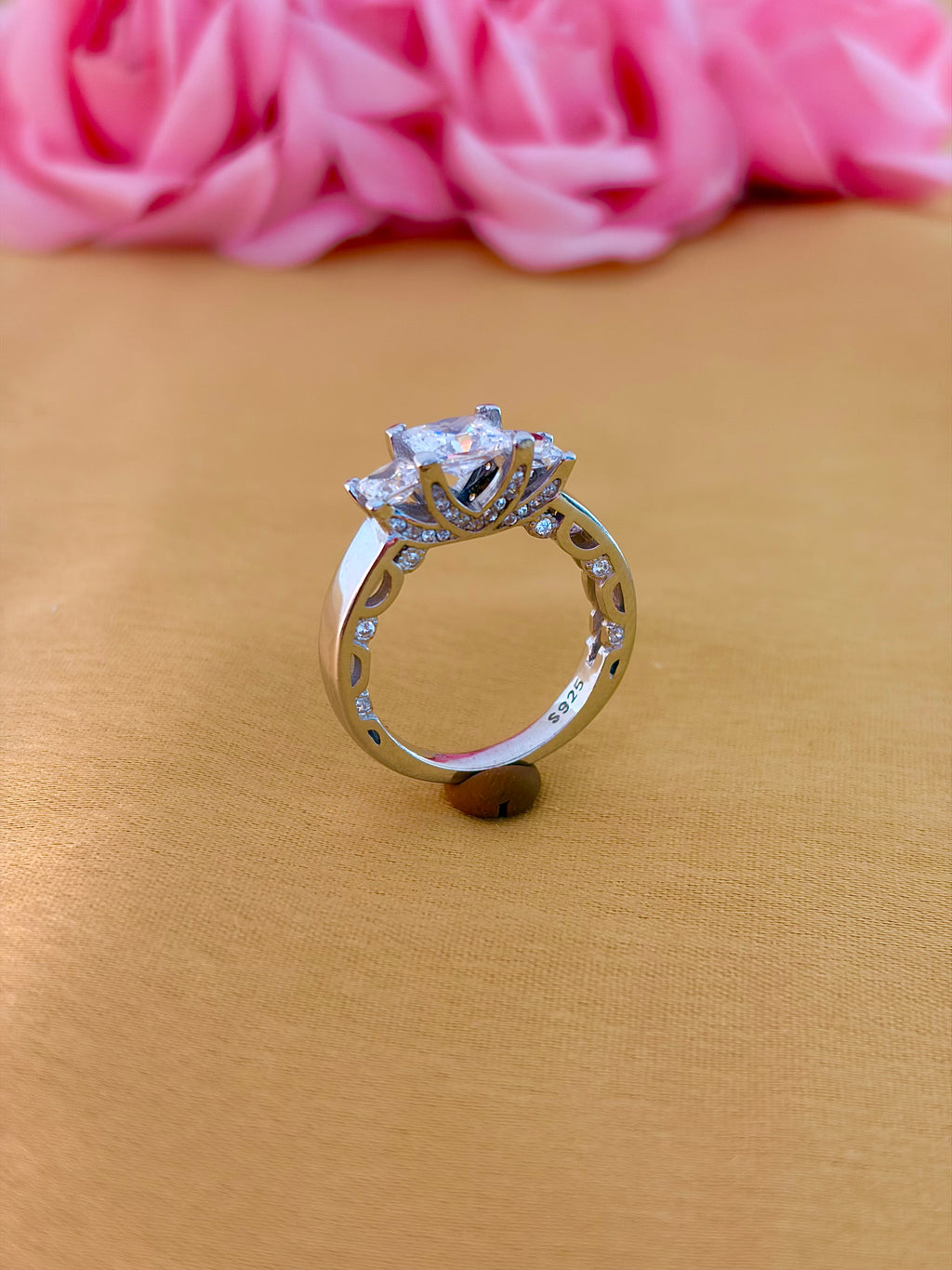 Aurora Crown Cubic Zircon Solitaire Ring