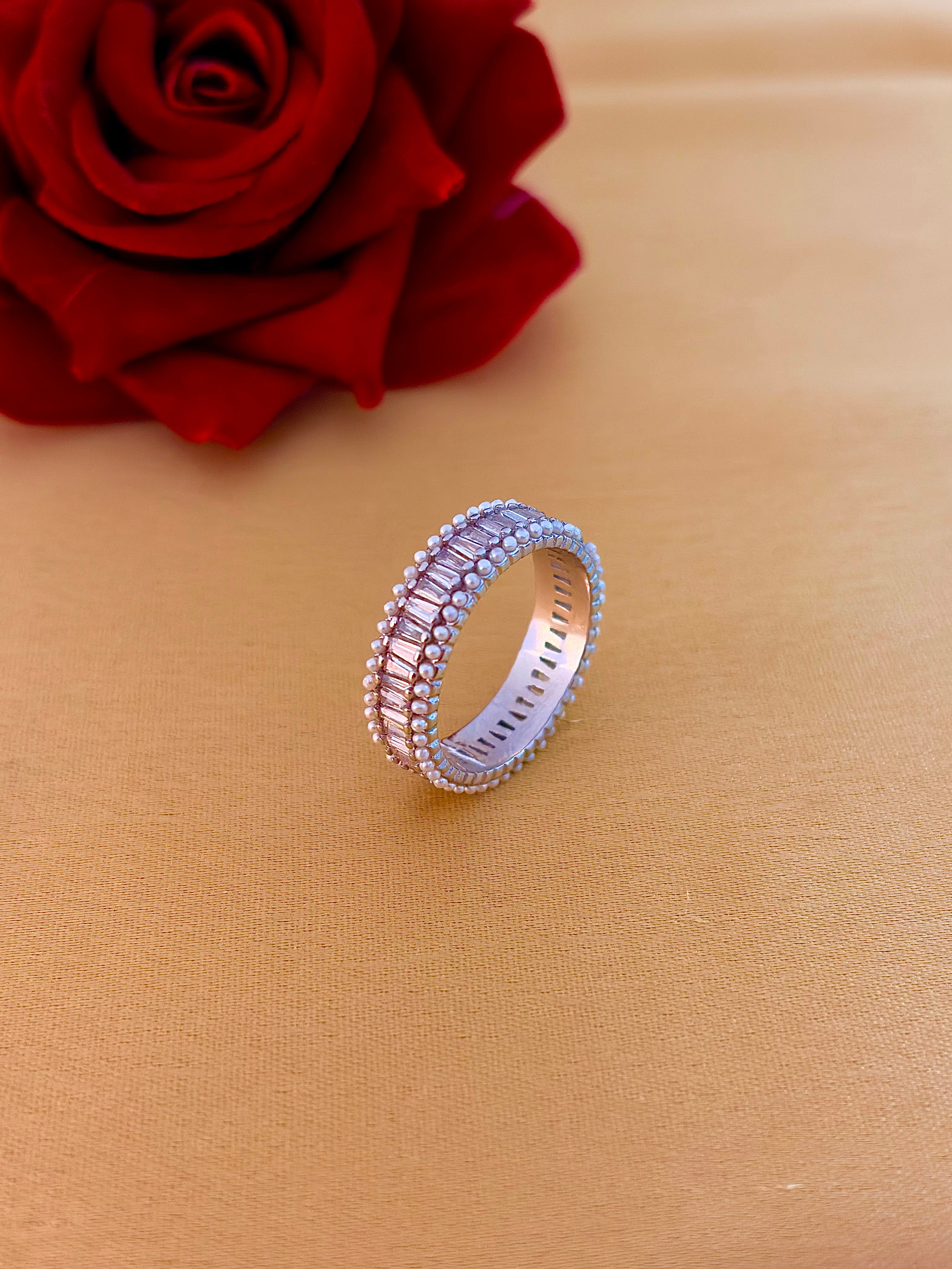Vintage-Inspired Pearl and Baguette Diamond Eternity Ring