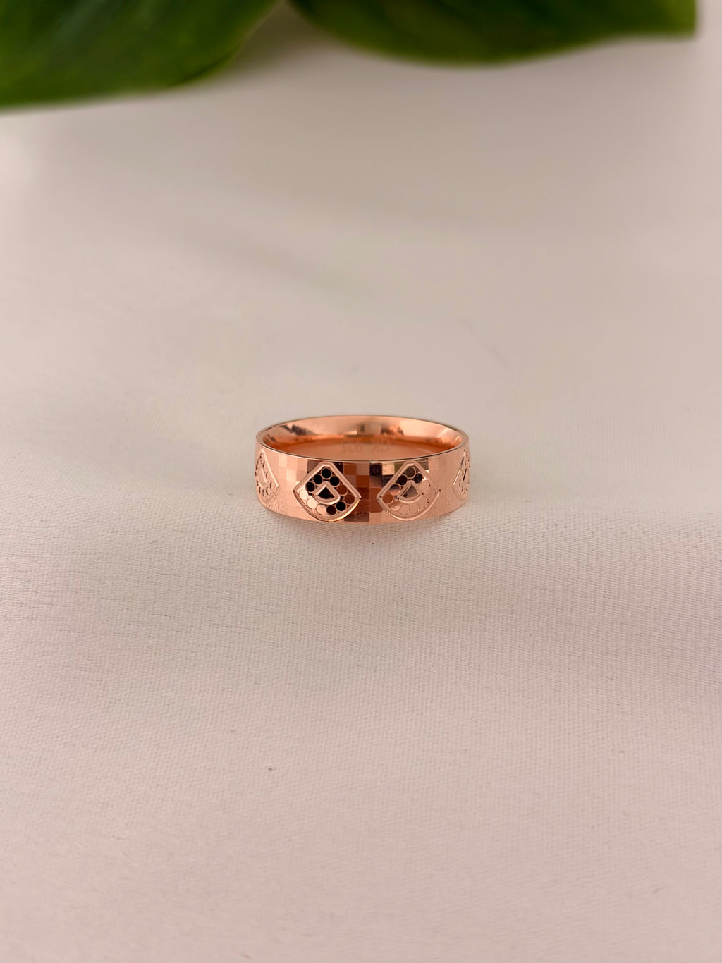 Rose Gold Heart Motif Faceted Band Ring