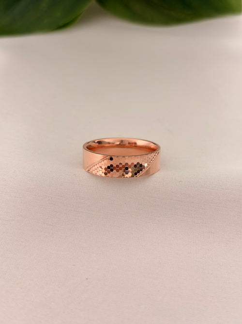 92.5 Rose Gold Honeycomb Textured Designer Band Ring