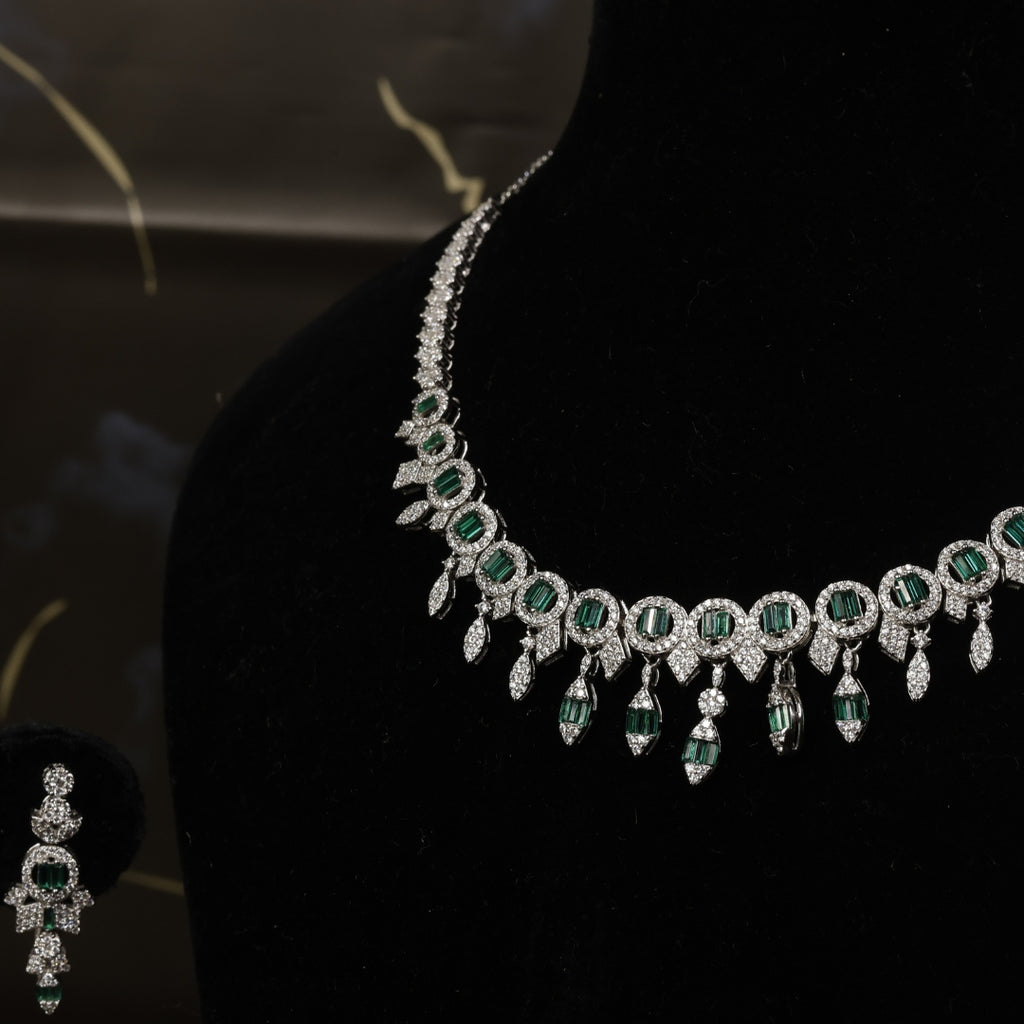 92.5 Sterling Silver Emerald Green Stone Necklace Set