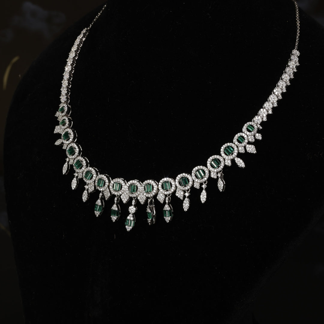 92.5 Sterling Silver Emerald Green Stone Necklace Set