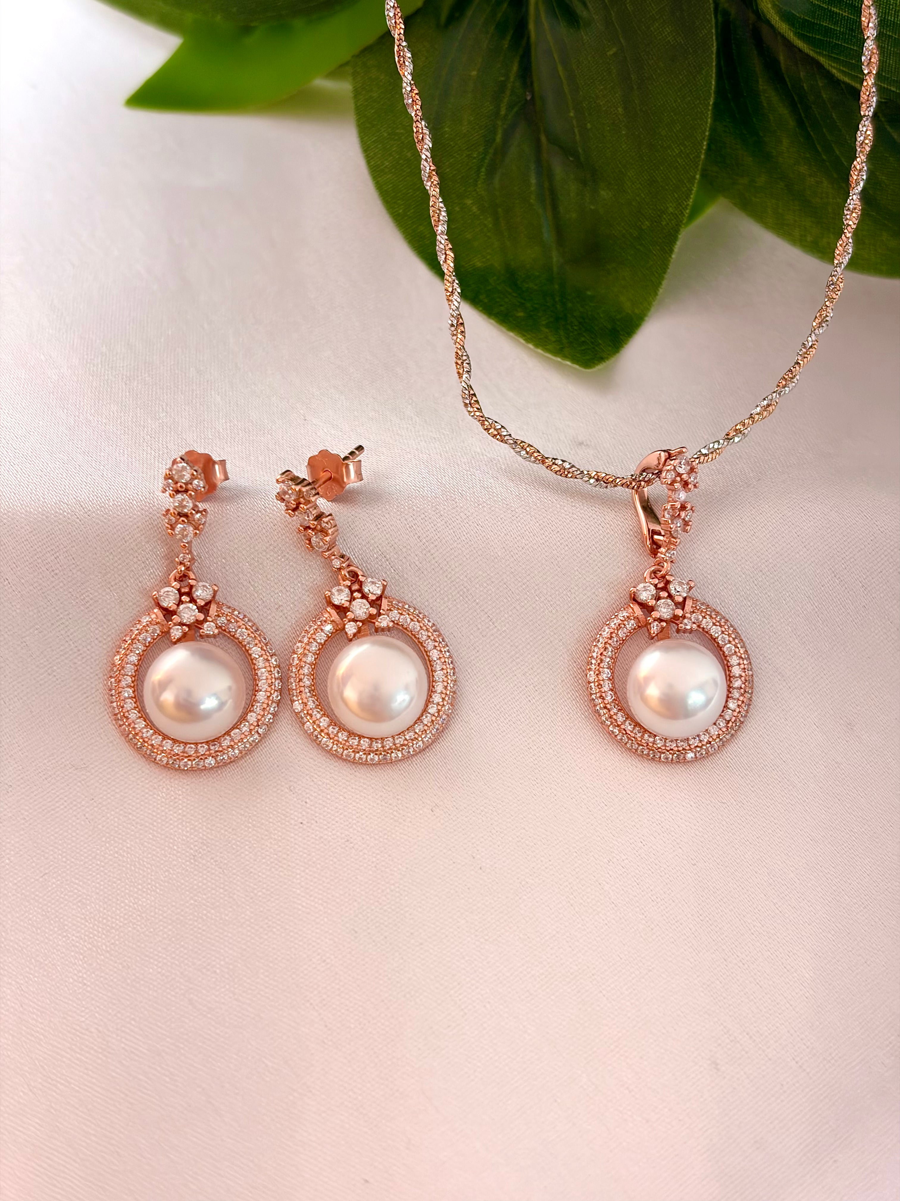 Rose Gold Pearl Halo Pendant Set